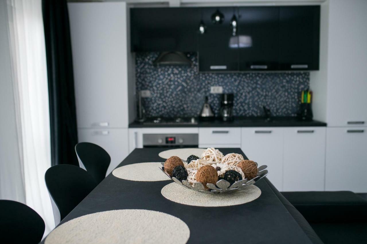 Apartel Black & White Năvodari 외부 사진